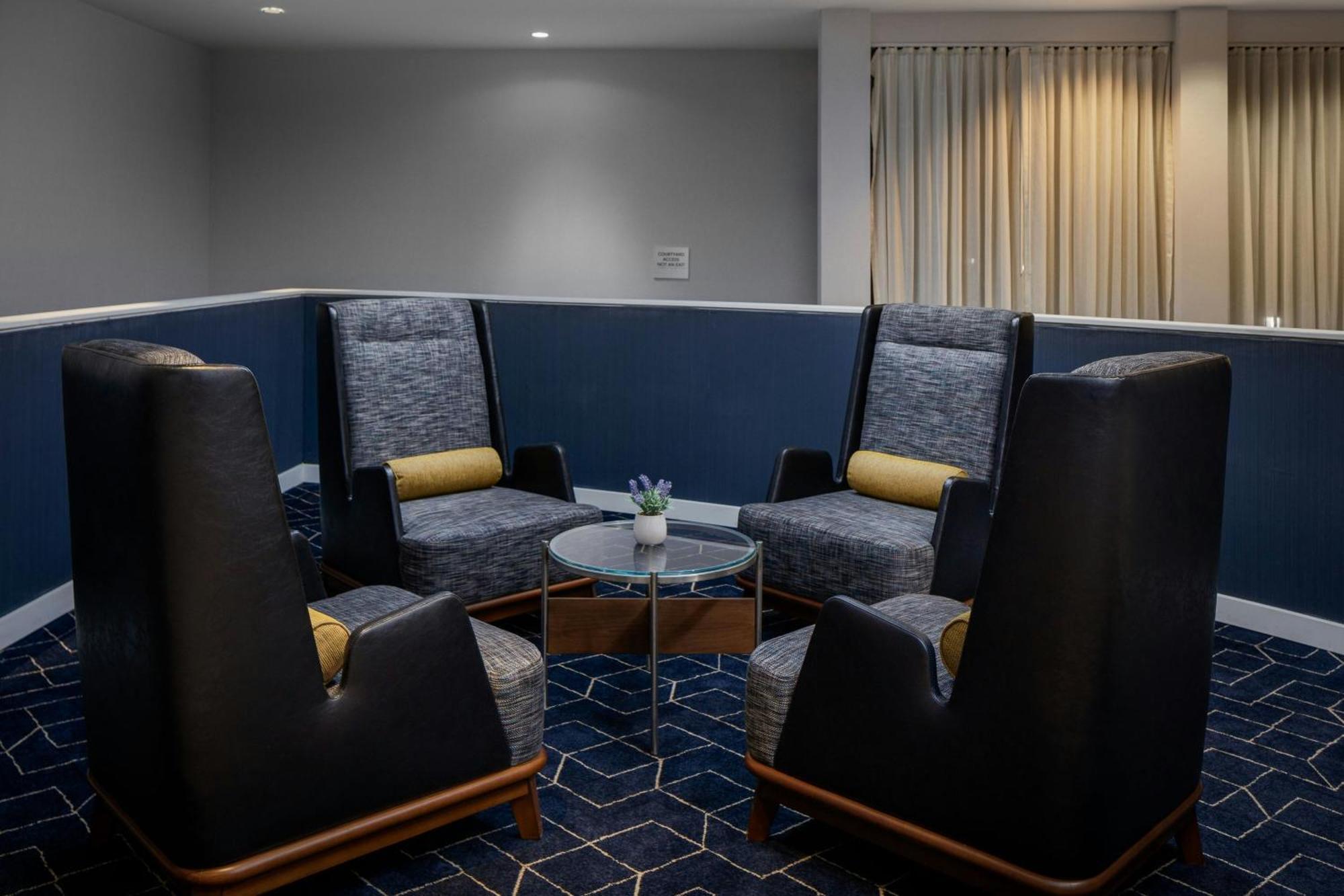 Courtyard By Marriott Denver Central Park Extérieur photo