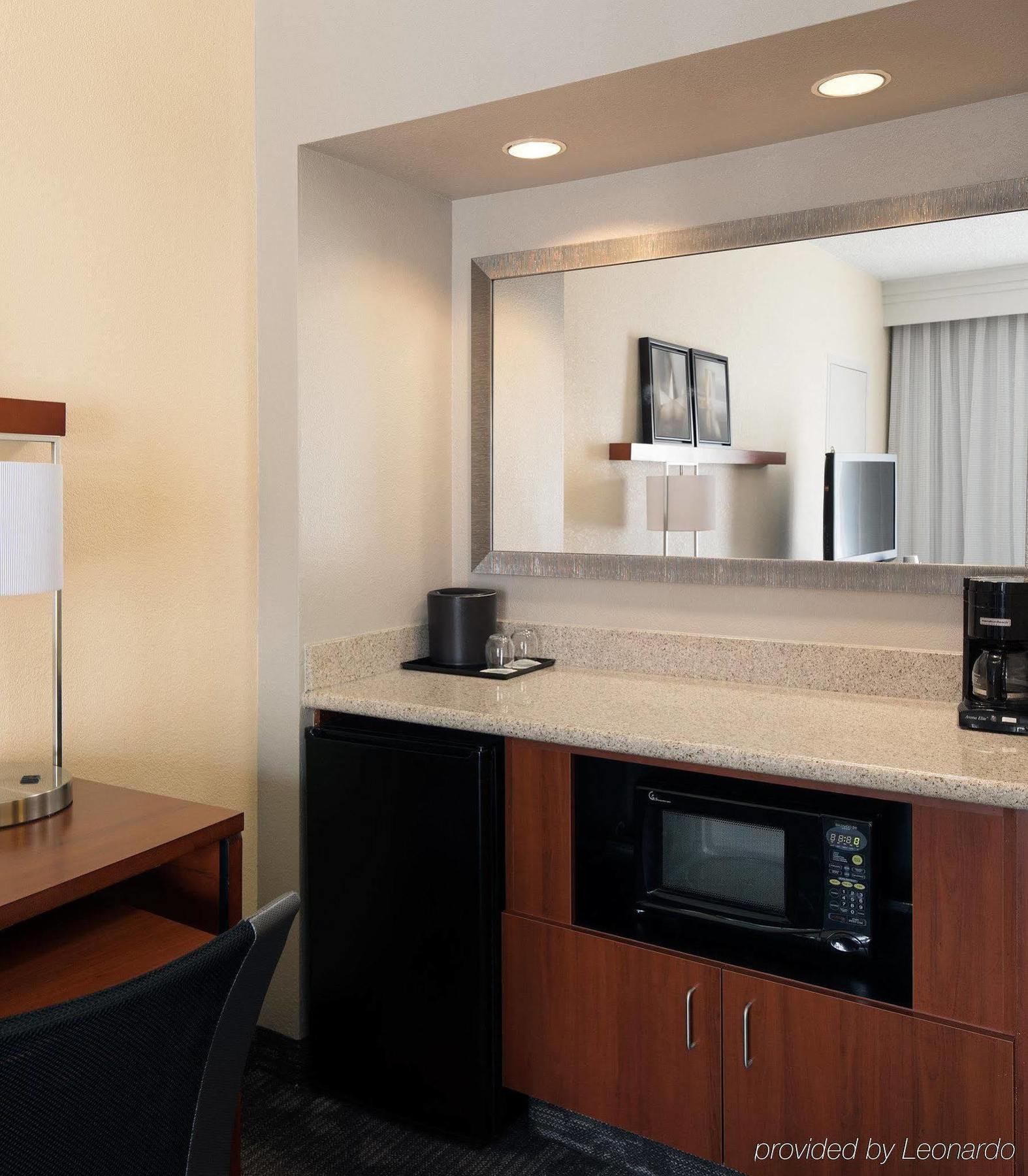 Courtyard By Marriott Denver Central Park Extérieur photo